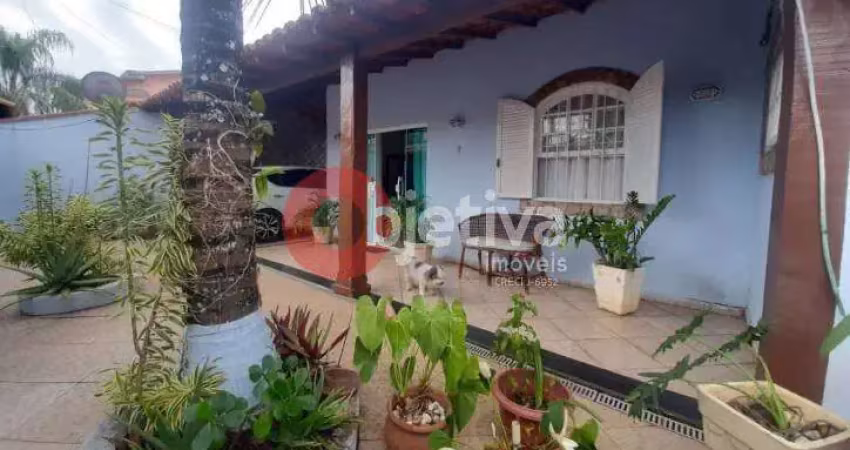 Casa com 2 dormitórios à venda, 300,00 m² - Jardim Olinda - Cabo Frio/RJ