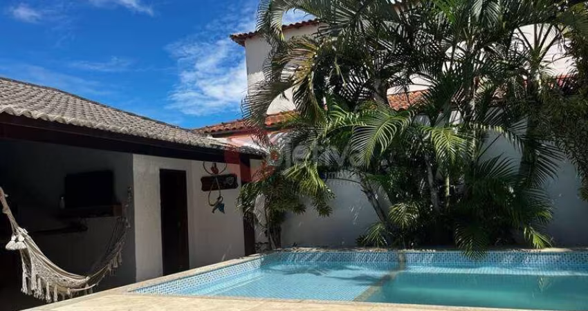 Casa a venda Cond. dos Pássaros de 4 quartos - Guriri - Cabo Frio - RJ