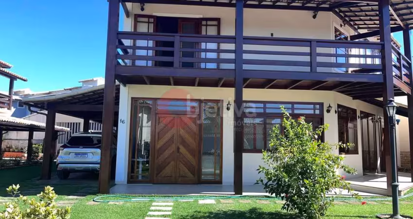 Casa triplex individual em condomínio, praia linda - são pedro da aldeia