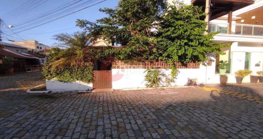 Casa em condomínio de 3 quartos - Palmeiras - Cabo Frio