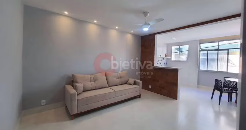 Apartamento linear reformado, 2 quartos, Centro - Cabo Frio