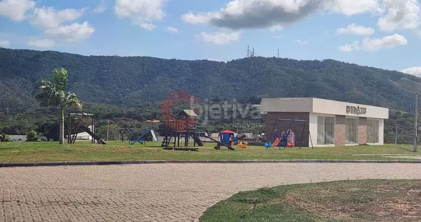 Terreno plano, 450m², praia linda - são pedro da aldeia