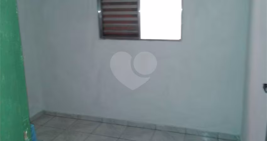 Casa com 2 quartos à venda na Rua Aurélia, 70, Vila Romana, São Paulo