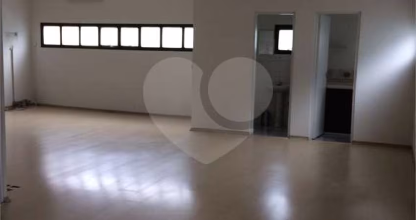 Prédio para alugar na Rua Antônio das Chagas, 237, Chácara Santo Antônio, São Paulo