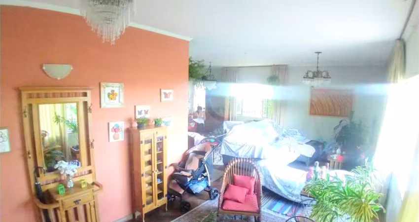 Casa com 3 quartos à venda na Rua Eugênio da Silva, 200, Horto Florestal, São Paulo