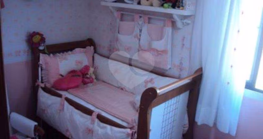 Casa com 5 quartos à venda na Rua Tapecima, 137, Vila Constança, São Paulo