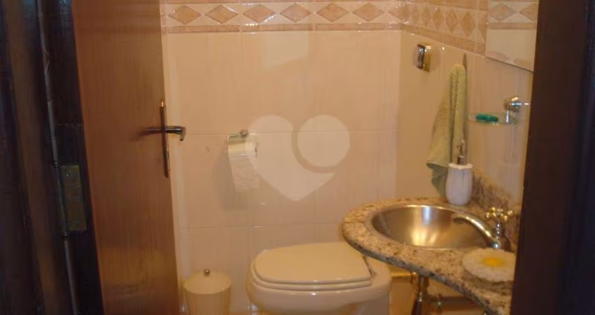 Casa com 3 quartos à venda na Rua Mangalô, 85, Vila Isolina Mazzei, São Paulo