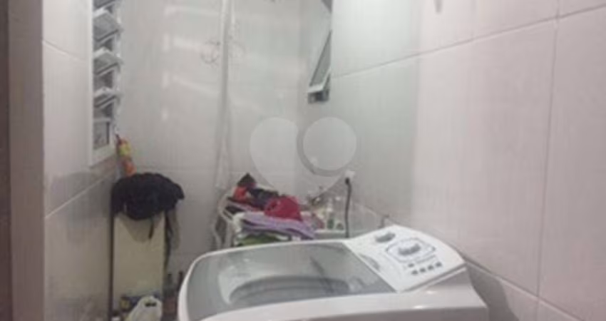 Prédio à venda na Rua Alfredo Margária, 388, Vila Iório, São Paulo
