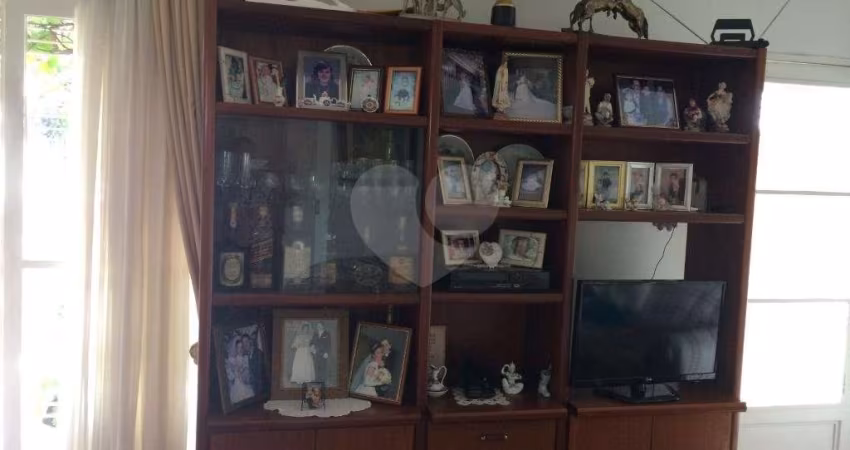 Casa com 3 quartos à venda na Rua Vapabussu, 607, Jardim Aeroporto, São Paulo
