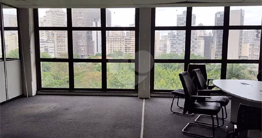 Sala comercial para alugar na Praça da República, 468, República, São Paulo