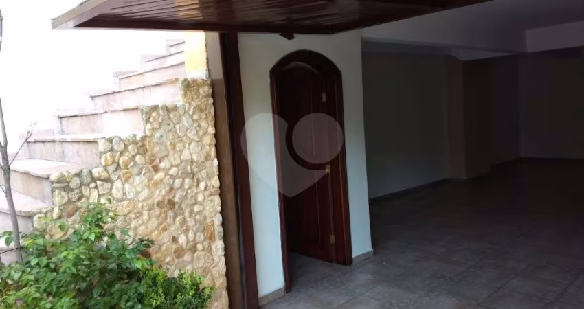 Casa com 4 quartos à venda na Rua Japeacaba, 61, Vila Albertina, São Paulo