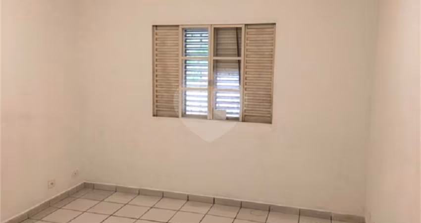 Casa em condomínio fechado com 4 quartos à venda na Rua Conselheiro Cândido de Oliveira, 28, Vila Anastácio, São Paulo