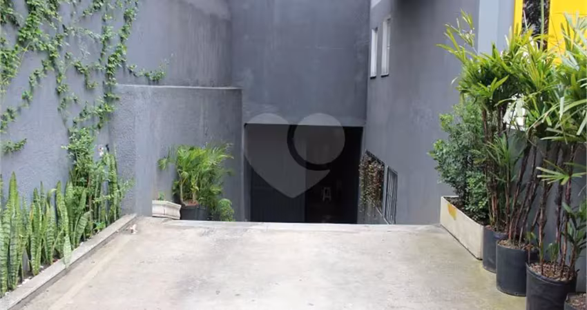 Prédio à venda na Rua Pepiguari, 55, Alto da Lapa, São Paulo