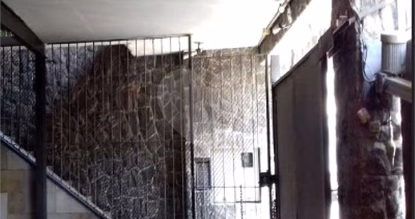 Casa com 8 quartos à venda na Rua Senador Felício dos Santos, 353, Liberdade, São Paulo