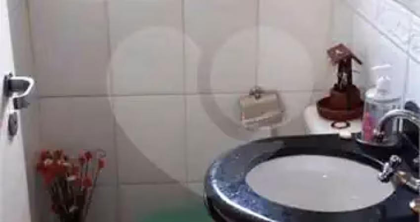 Casa em condomínio fechado com 3 quartos à venda na Rua Padre Leão Peruche, 409, Vila Mazzei, São Paulo
