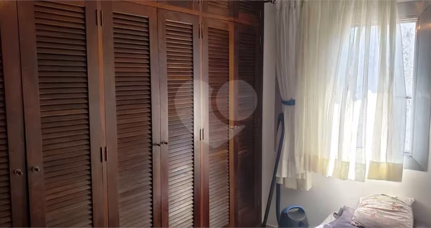 Casa com 3 quartos à venda na Rua Cônsul Silva Neves, 169, Parque Jabaquara, São Paulo