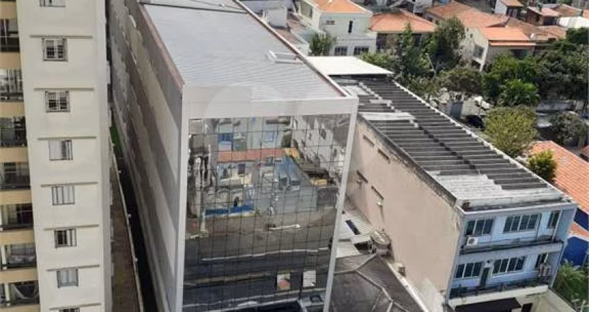 Prédio para alugar na Rua Alfredo Pujol, 394, Santana, São Paulo