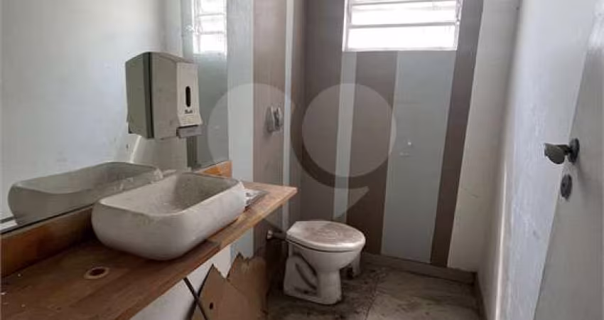 Casa com 3 quartos para alugar na Avenida Portugal, 934, Brooklin Paulista, São Paulo