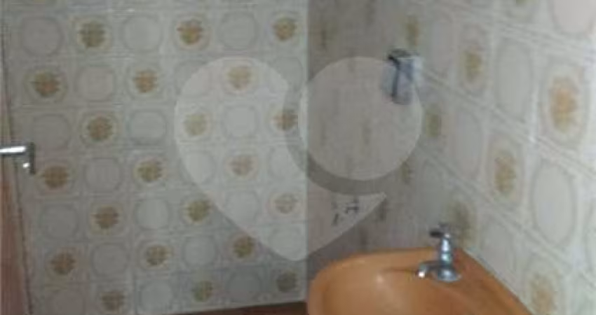 Casa com 2 quartos à venda na Rua Luís Antônio dos Santos, 640, Santa Teresinha, São Paulo