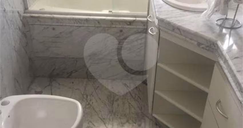 Casa com 3 quartos à venda na Rua Mestras Pias Filippini, 332, Parque Monteiro Soares, São Paulo