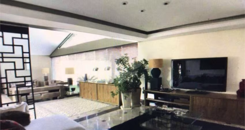 Casa em condomínio fechado com 5 quartos à venda na Avenida Ourinhos, 196, Residencial Tamboré, Barueri
