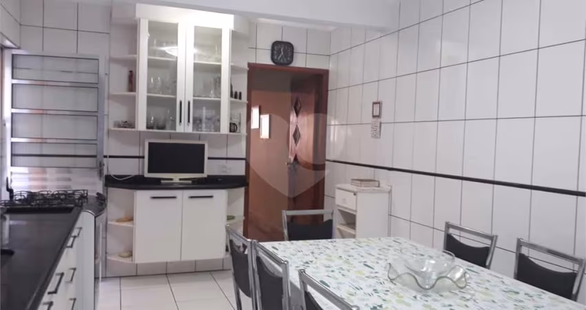 Casa com 3 quartos à venda na Rua Enótria, 462, Vila Mazzei, São Paulo