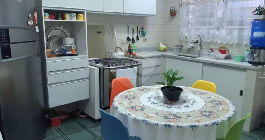 Casa com 3 quartos à venda na Rua Antoninho Marmo, 573, Vila Irmãos Arnoni, São Paulo