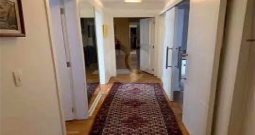 Apartamento com 3 quartos à venda na Alameda Campinas, 541, Jardim Paulista, São Paulo