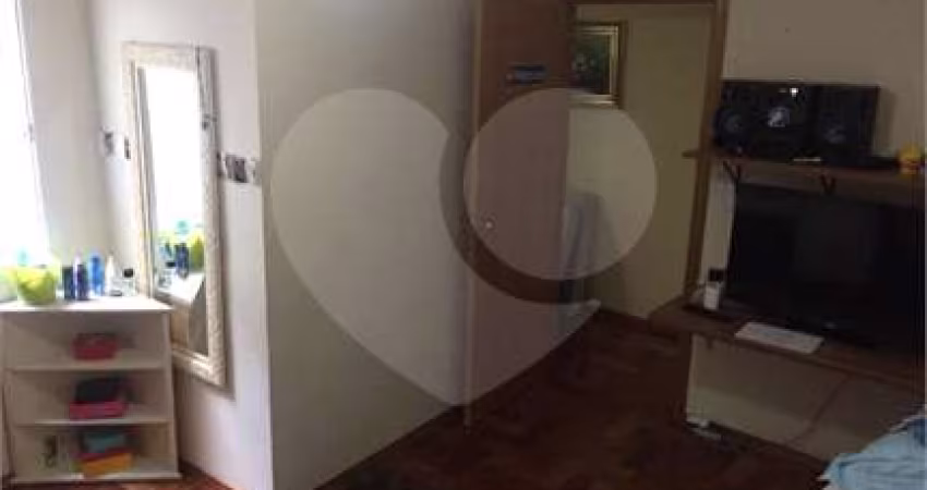 Casa com 4 quartos à venda na Rua Gaspar Fernandes, 691, Vila Monumento, São Paulo