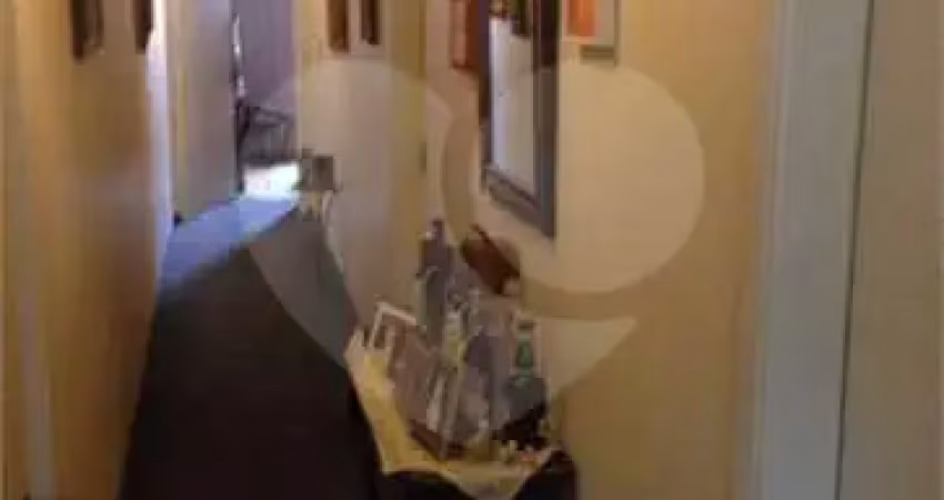 Casa com 3 quartos à venda na Rua Brigadeiro Gama Barcelos, 313, Parque Jabaquara, São Paulo