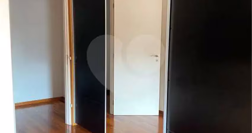 Casa em condomínio fechado com 4 quartos à venda na Rua do Horto, 802, Horto Florestal, São Paulo