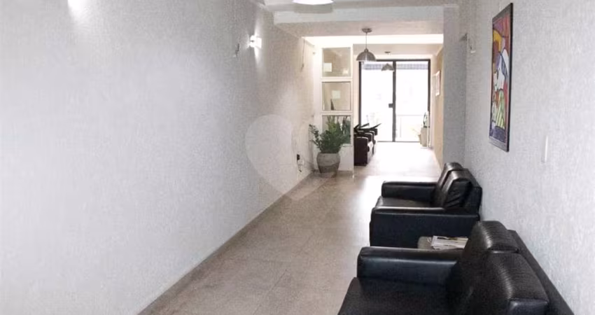 Casa à venda na Rua Conselheiro Moreira de Barros, 104, Santana, São Paulo