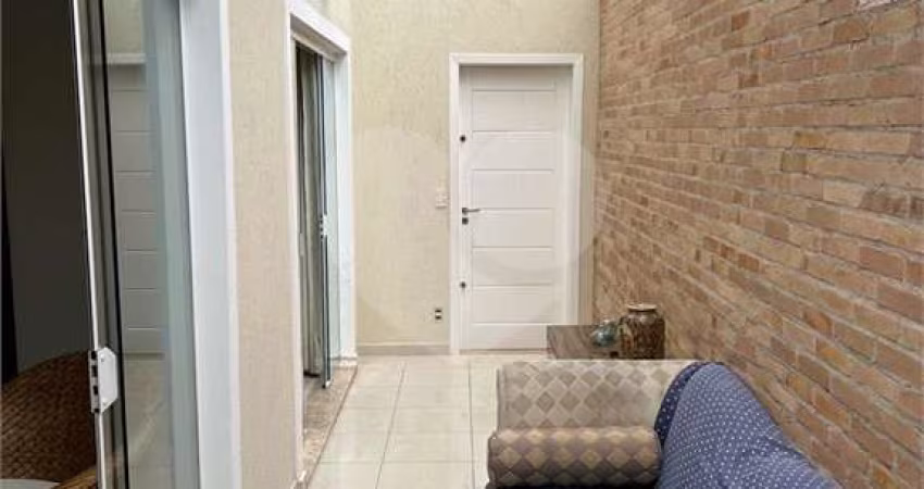Casa com 2 quartos à venda na Rua José de Albuquerque Medeiros, 233, Água Fria, São Paulo