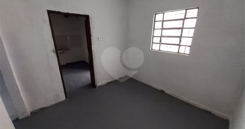 Casa com 2 quartos à venda na Estrada do Campo Limpo, 6455, Pirajussara, São Paulo