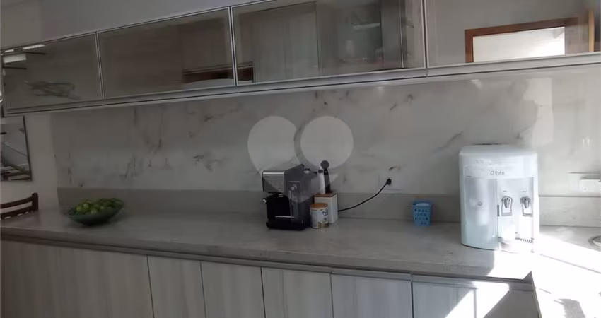 Casa com 3 quartos à venda na Rua Missão Velha, 154, Vila IVG, São Paulo