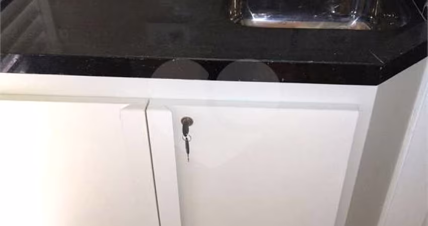 Sala comercial para alugar na Avenida General Furtado Nascimento, 684, Alto de Pinheiros, São Paulo