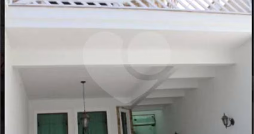 Casa com 3 quartos à venda na Rua Enótria, 396, Vila Mazzei, São Paulo