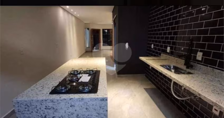 Casa com 3 quartos à venda na Rua Eponina, 572, Vila Carrão, São Paulo
