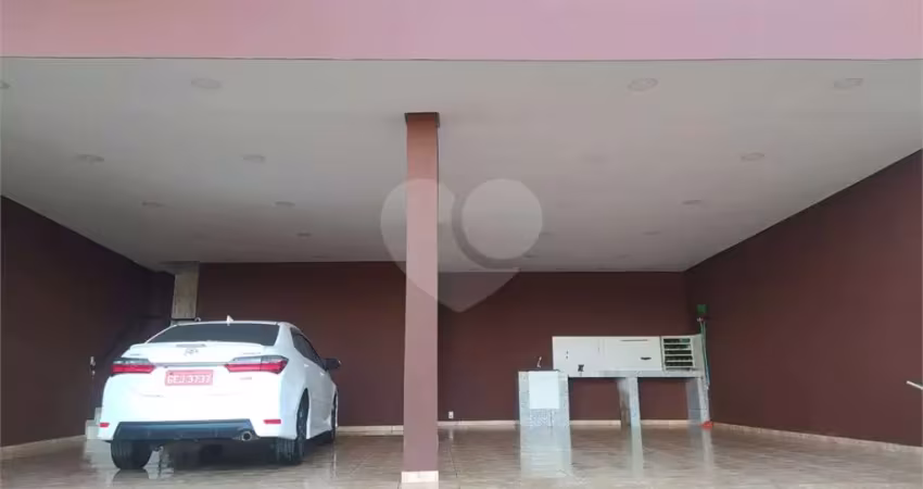 Casa com 3 quartos à venda na Rua Holanda, 32, Recanto Maravilha III, Santana de Parnaíba