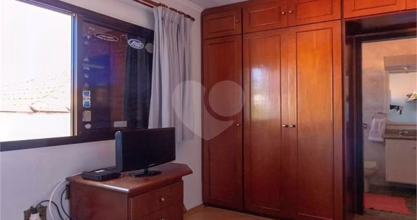 Casa com 3 quartos à venda na Rua Gil Fernandes, 114, Bosque da Saúde, São Paulo