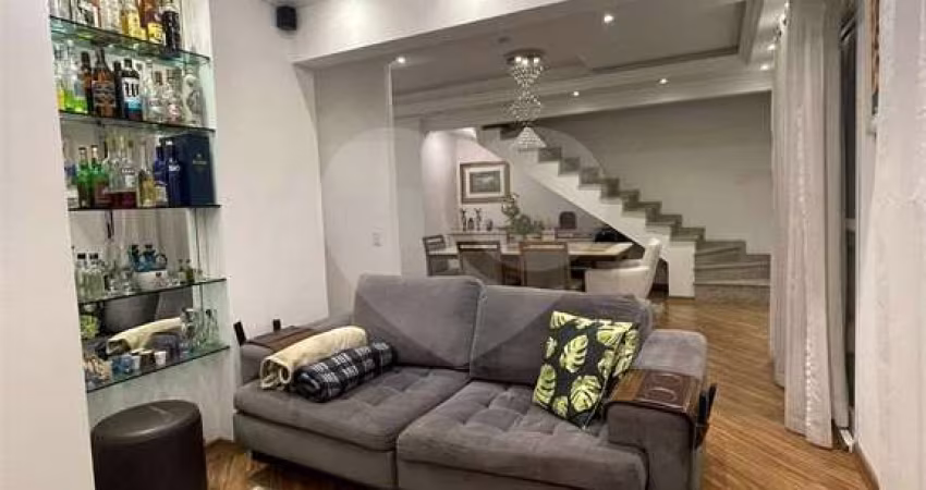 Apartamento com 3 quartos para alugar na Rua Jaboticabal, 456, Vila Bertioga, São Paulo