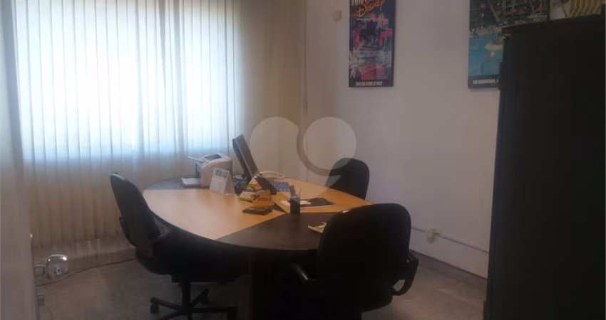 Casa com 5 quartos para alugar na Rua João Lourenço, 22, Vila Nova Conceição, São Paulo
