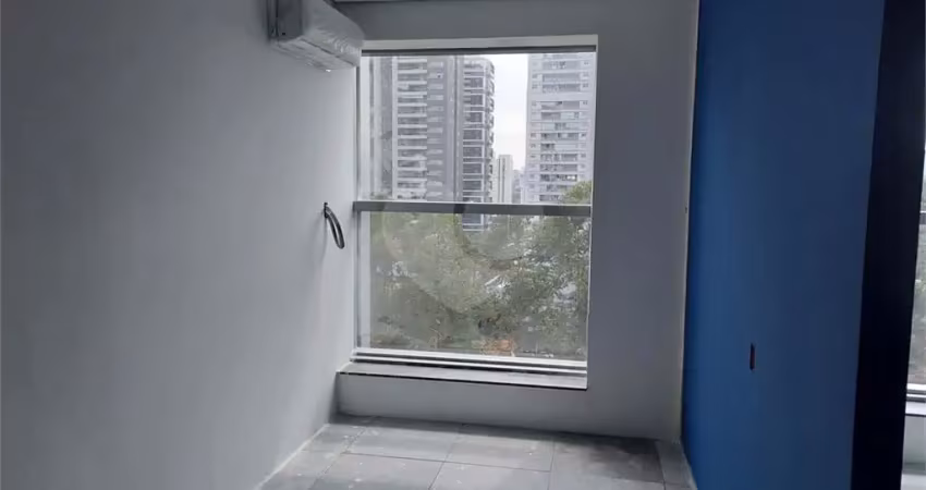 Sala comercial à venda na Rua Pascoal Pais, 525, Vila Cordeiro, São Paulo