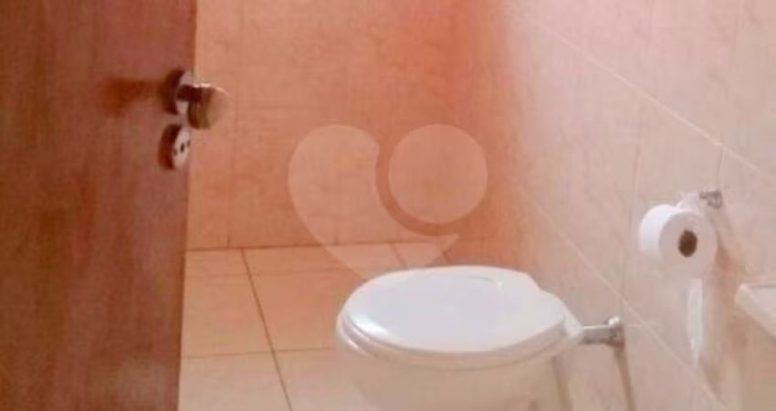 Casa com 3 quartos à venda na Rua Camila Hadade, 250, Jardim Santa Rosa, Sorocaba