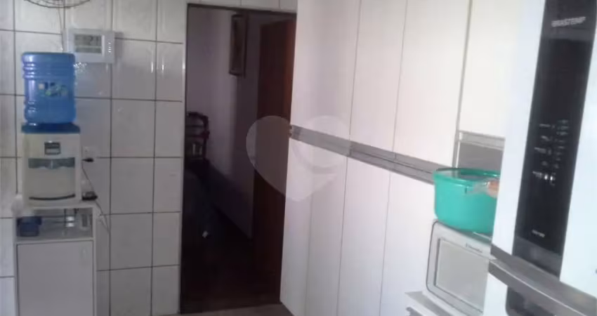Casa com 3 quartos à venda na Rua General Florêncio, 690, Quitaúna, Osasco