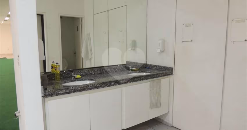 Prédio para alugar na Rua João Cachoeira, 432, Vila Nova Conceição, São Paulo
