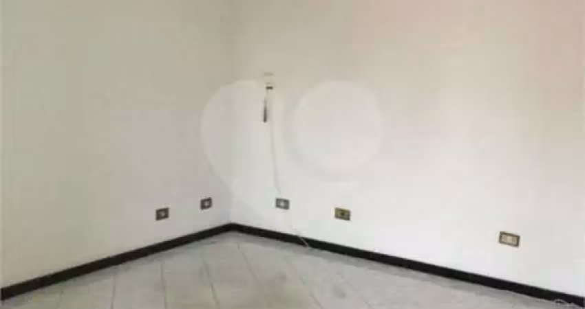 Casa com 3 quartos à venda na Avenida Nova América, 56, Jardim Santa Cecília, Guarulhos