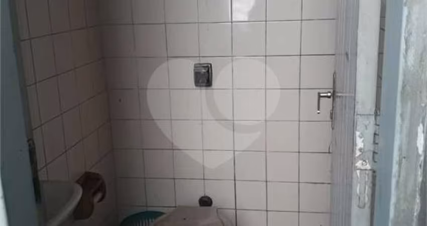 Apartamento à venda na Rua Muniz de Sousa, 70, Aclimação, São Paulo