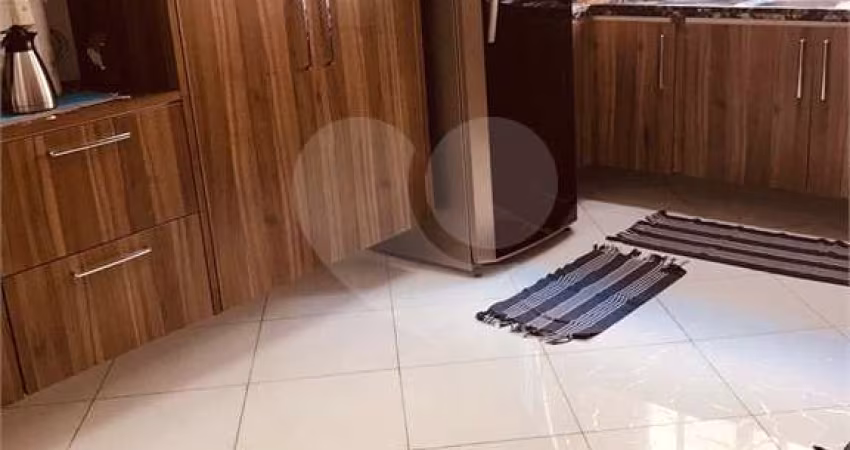 Casa em condomínio fechado com 4 quartos à venda na Rua Domingos Nastari, 280, Vila Appia Antica, Carapicuíba