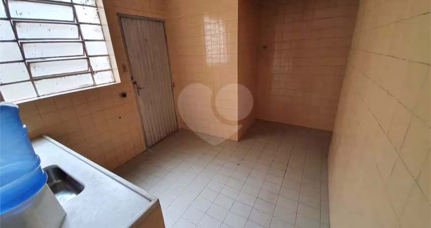 Casa com 5 quartos para alugar na Avenida da Aclimação, 598, Aclimação, São Paulo